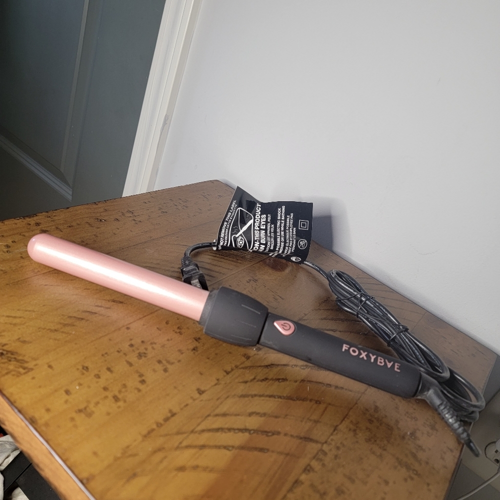 FOXYBAE styling wand